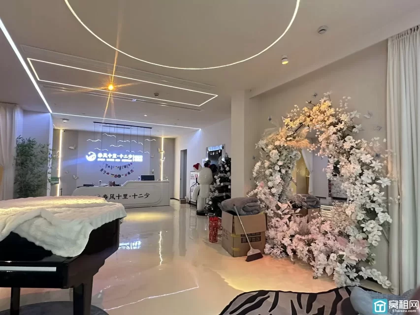 南部商务区1020平，足浴会所 21个房间带独立卫生间，58万/年含物业费