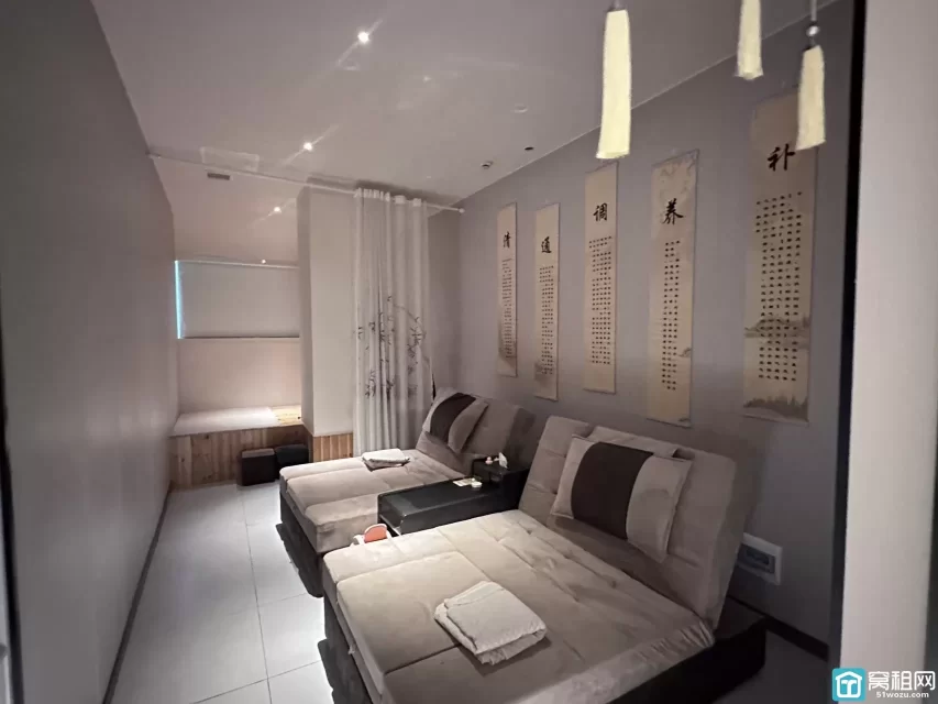 南部商务区1020平，足浴会所 21个房间带独立卫生间，58万/年含物业费