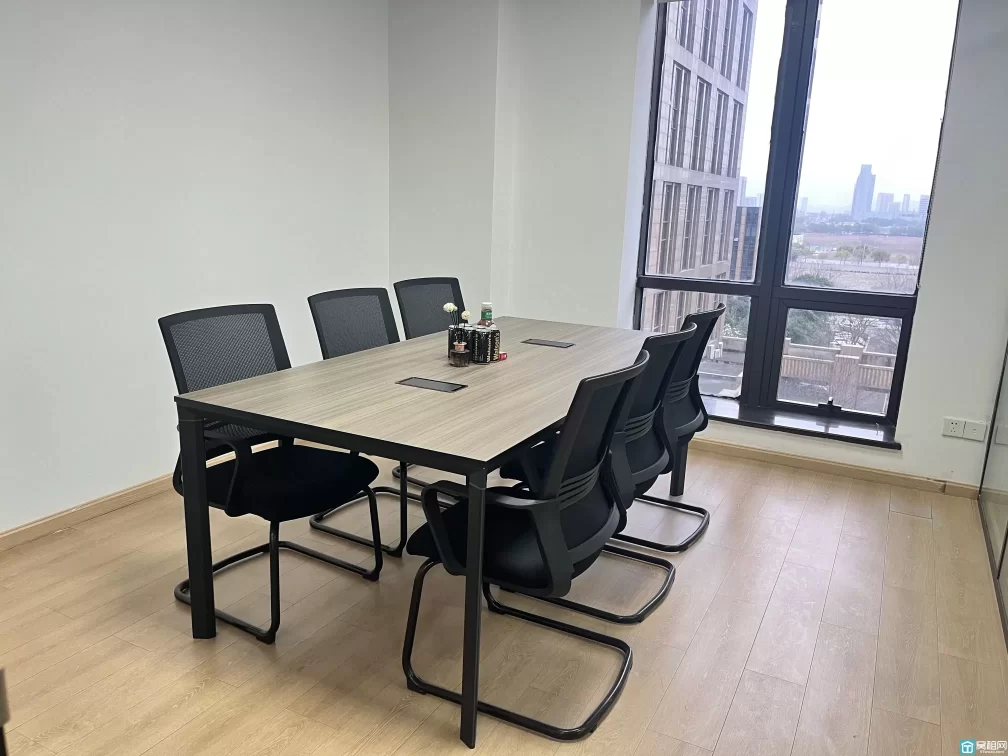 宁波高新区研发园办公室150平～4880/月出租 朝东～全套家具