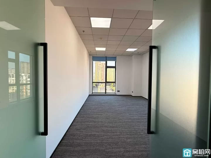 鄞州长丰商圈爱妻大厦小户型双面采光出租面积64.52平米