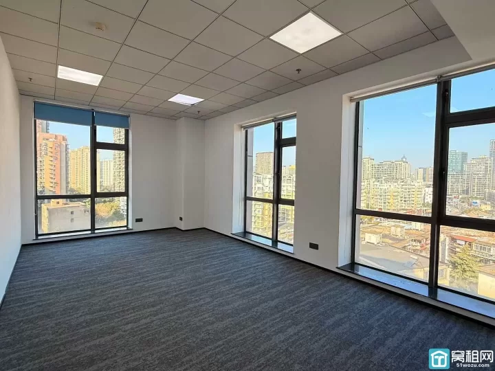 鄞州长丰商圈爱妻大厦小户型双面采光出租面积64.52平米