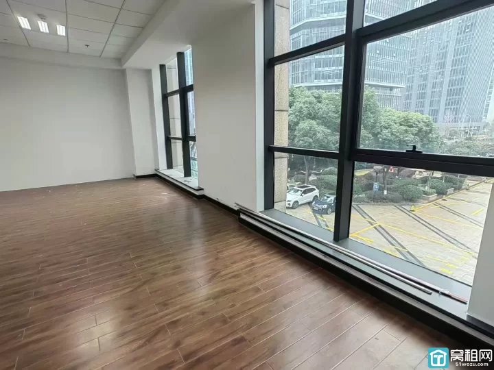 宁波高新区三方大厦朝南139.22平米特价2880/月含税出租