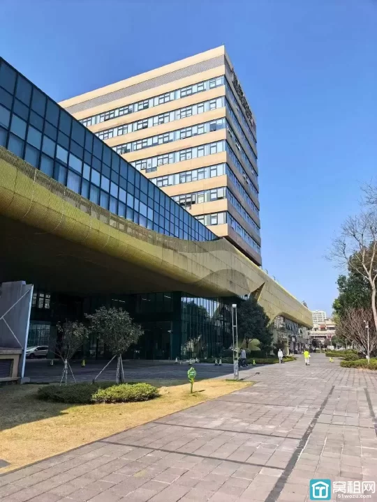 镇海庄市街道萌恒大厦 218平精装带隔间 河景办公停车方便餐饮齐全(图8) 镇海庄市街道萌恒大厦 218平精装带隔间 河景办公停车方便餐饮齐全(图8)