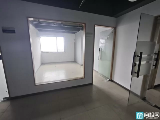 宁波市江北孔浦街道路林市场30平方办公室特价月租900元出租