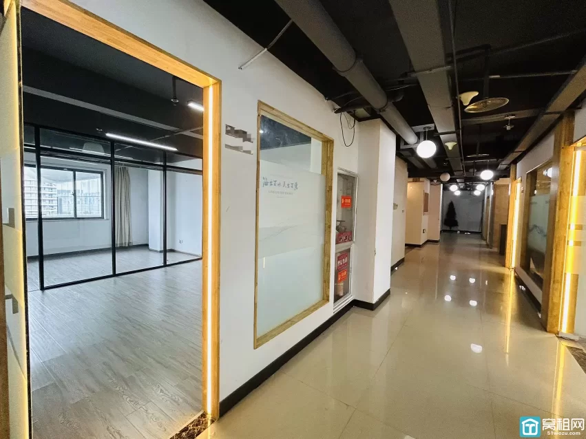 宁波市江北区路林水产市场综合楼58平米朝南办公室出租租金：1566元/月