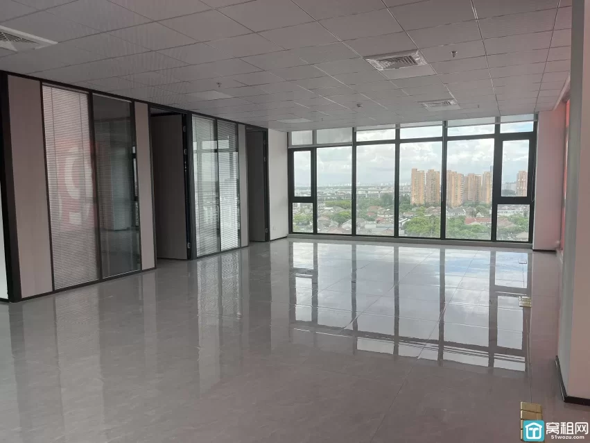 宁波江北洪塘街道写字楼327平精装租金1.1/平/天 不含税