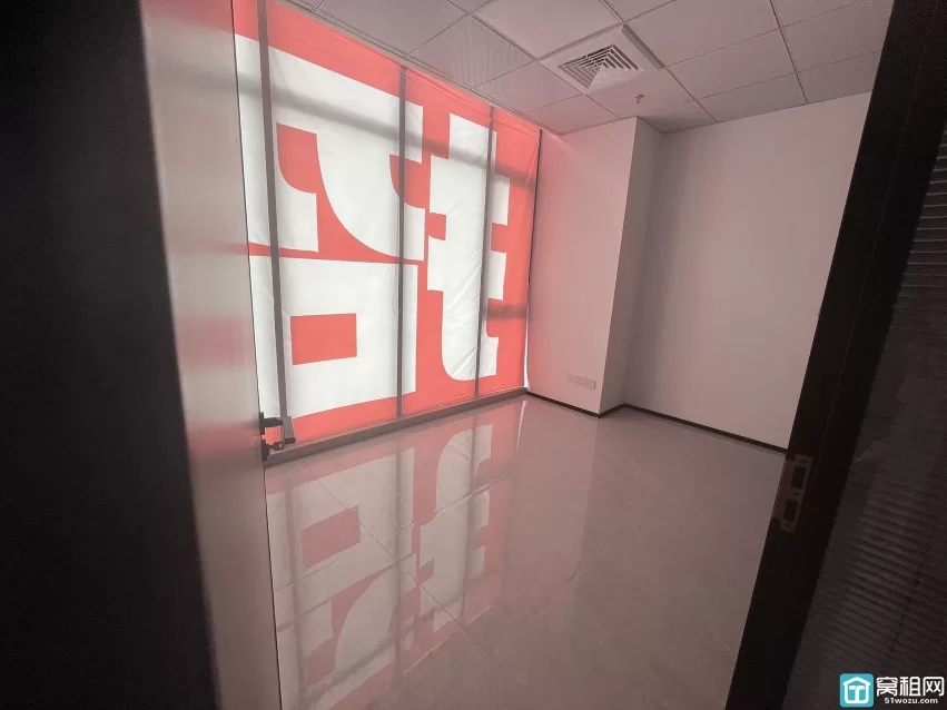 宁波江北洪塘街道写字楼327平精装租金1.1/平/天 不含税