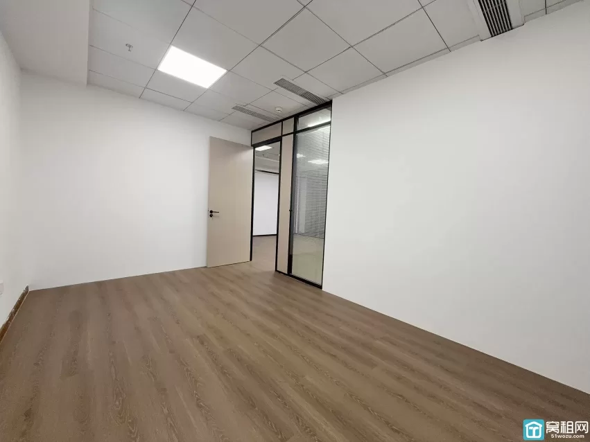 南部商务区加利利海运大厦211.2平米办公室出租特价1元/㎡/天