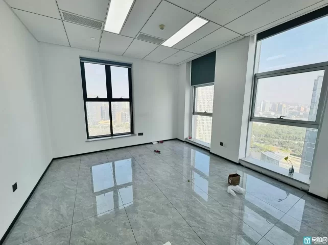 宁波高新区涌金大厦出租，118平东南北三朝向，超适合做工作室