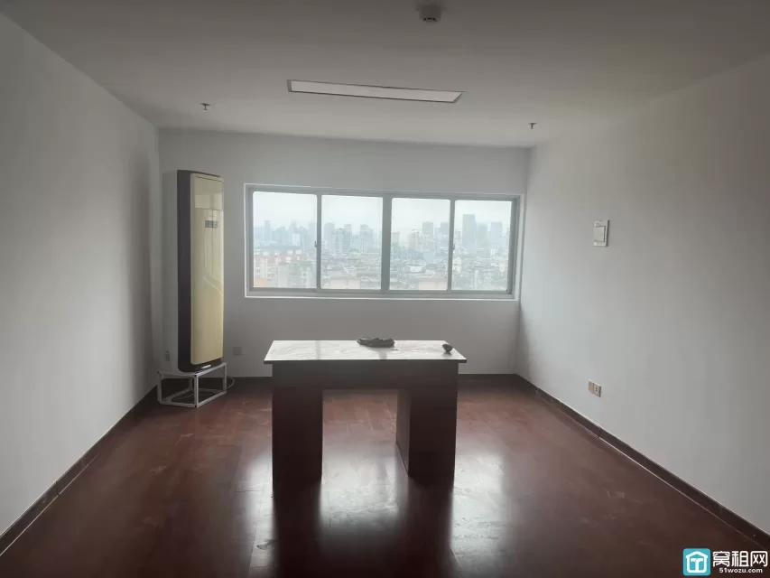 鄞州区开丰大厦出租41.35平米办公室出租1500元/月