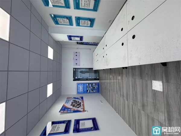 宁波镇海区7号线镇海市民广场地铁C口鼎信大厦65平米小面积办公室出租2008.5元/月