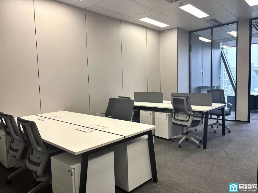 宁波新世界K11主楼宁波塔建筑面积：112.69平出租3.2元/平米/天