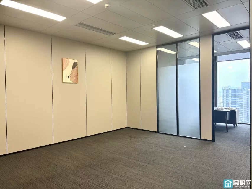 宁波新世界new space 新空间写字楼建筑面积：219.76平出租租金3.0元/平