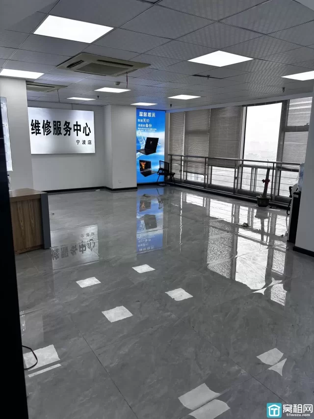 宁波海曙区鼓楼双地铁口直大写字楼恒隆中心100平米办公室出租5500元/月