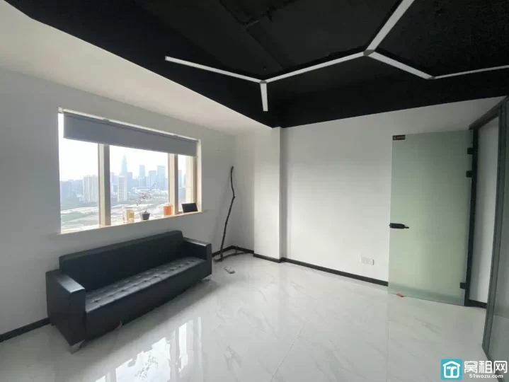 高新区洲际酒店 院士路地铁口200米小户型办公室出租朝南90平