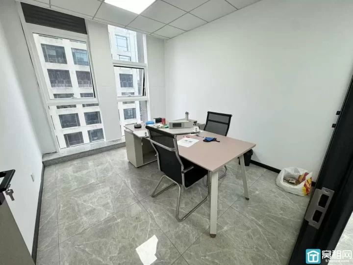 宁波鄞州区首南街道南部商务区1期写字楼泰康大厦 120㎡两个隔间，格局实用出租