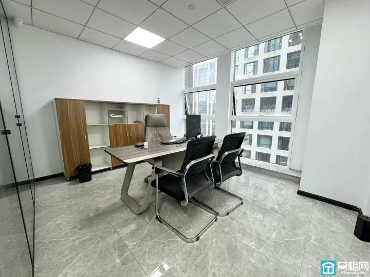 宁波鄞州区首南街道南部商务区1期写字楼泰康大厦 120㎡两个隔间，格局实用出租