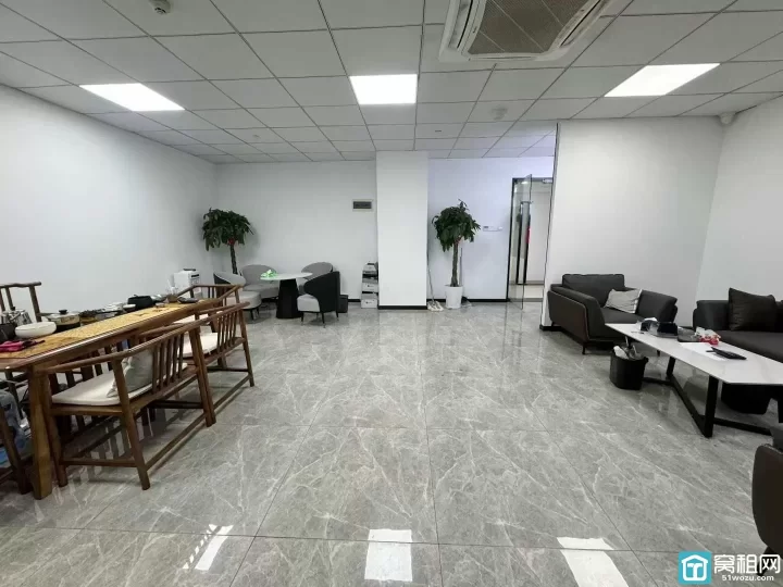 宁波鄞州区首南街道南部商务区1期写字楼泰康大厦 120㎡两个隔间，格局实用出租