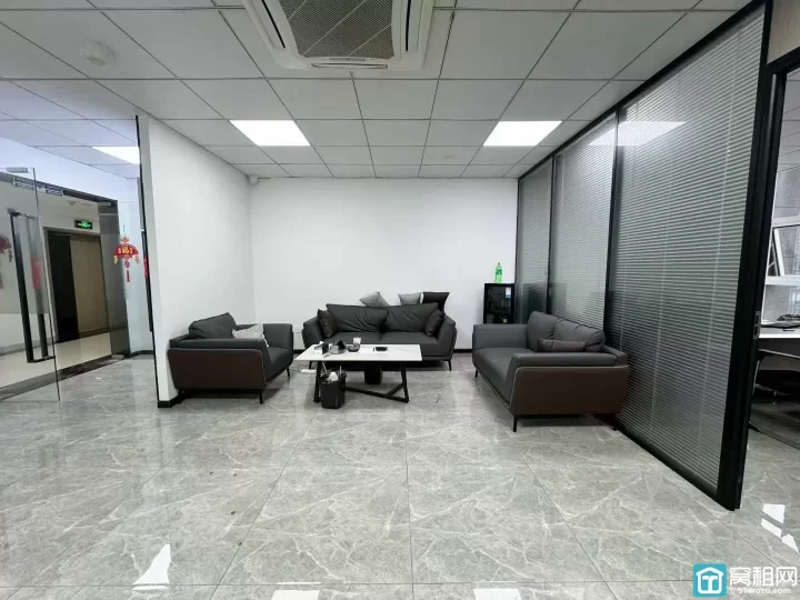 宁波鄞州区首南街道南部商务区1期写字楼泰康大厦 120㎡两个隔间，格局实用出租