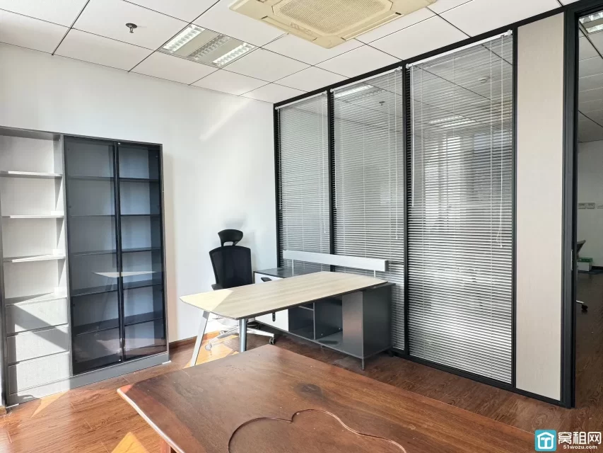 宁波市鄞州区福明世纪大道隔壁华东城64平米办公室出租