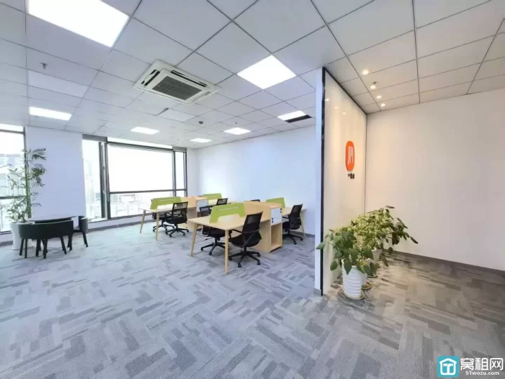 宁波鄞州区大海大厦142平办公室 两个隔间 带全套家具出租