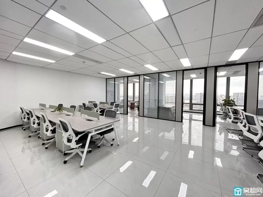 宁波智慧园出租  面积：235平  价格：10600元/月