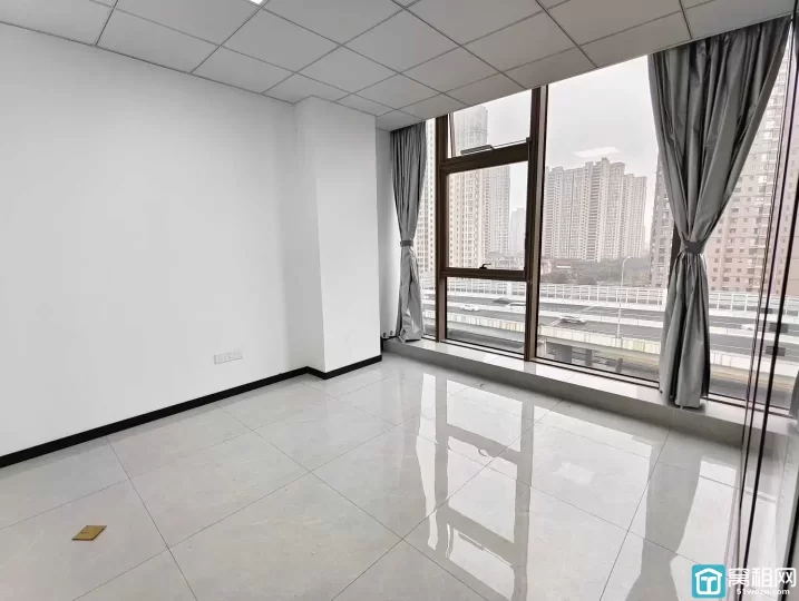 鄞州区乐橙荟 朝南 两隔间 112平写字楼出租