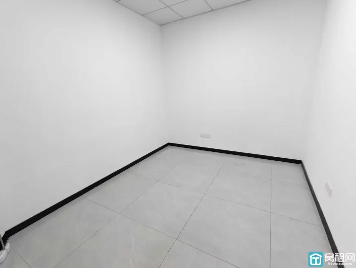 鄞州区乐橙荟 朝南 两隔间 112平写字楼出租