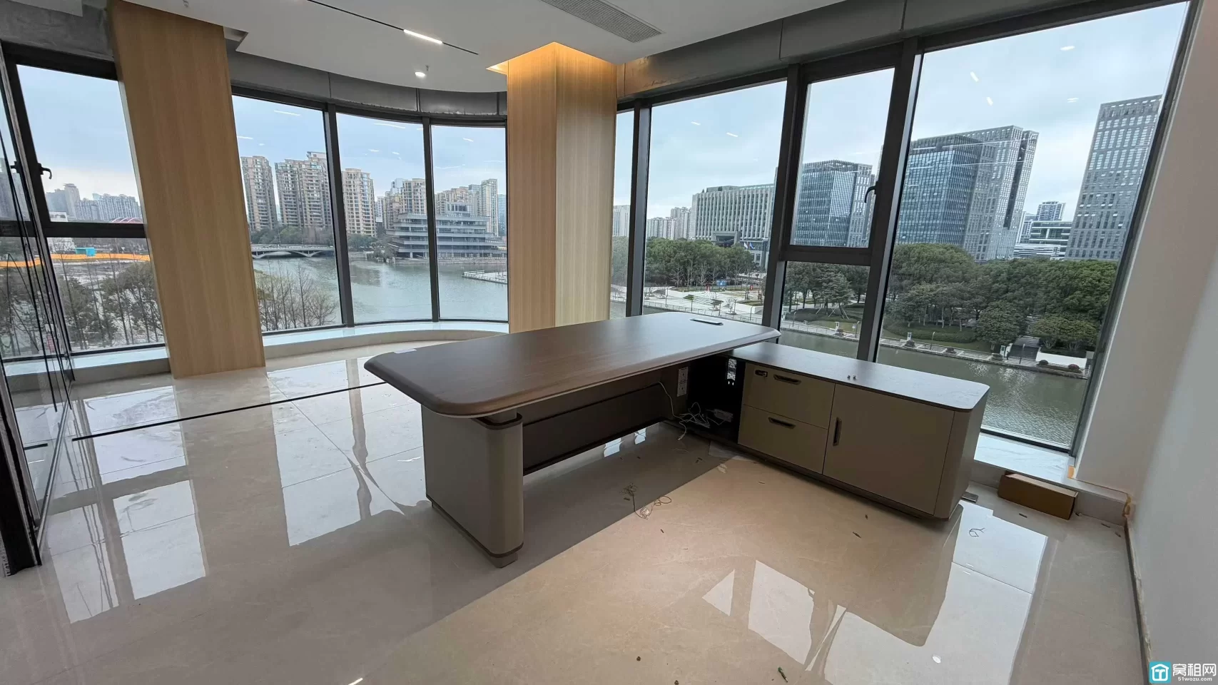 东江汇·明迪大厦1000平米办公室出租全新精装修写字楼