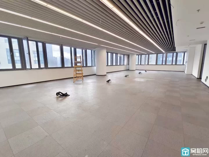房东直租鄞州区CBD南商地铁口永强大厦整层办公1248平