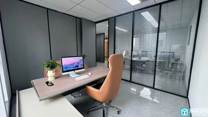 鄞州区和丰广场对面供销大厦105平 朝南～两隔间，带家具～拎包办公