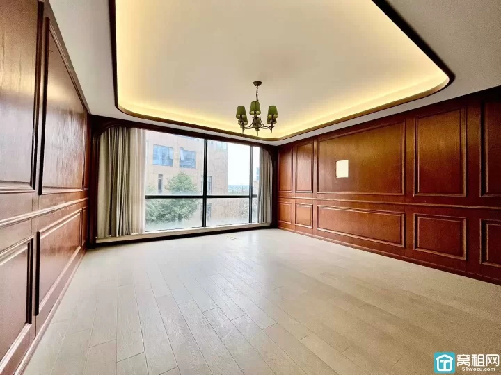 宁波海曙区富港电商城整层497平，独立空调，独立卫生间，大阳台出租