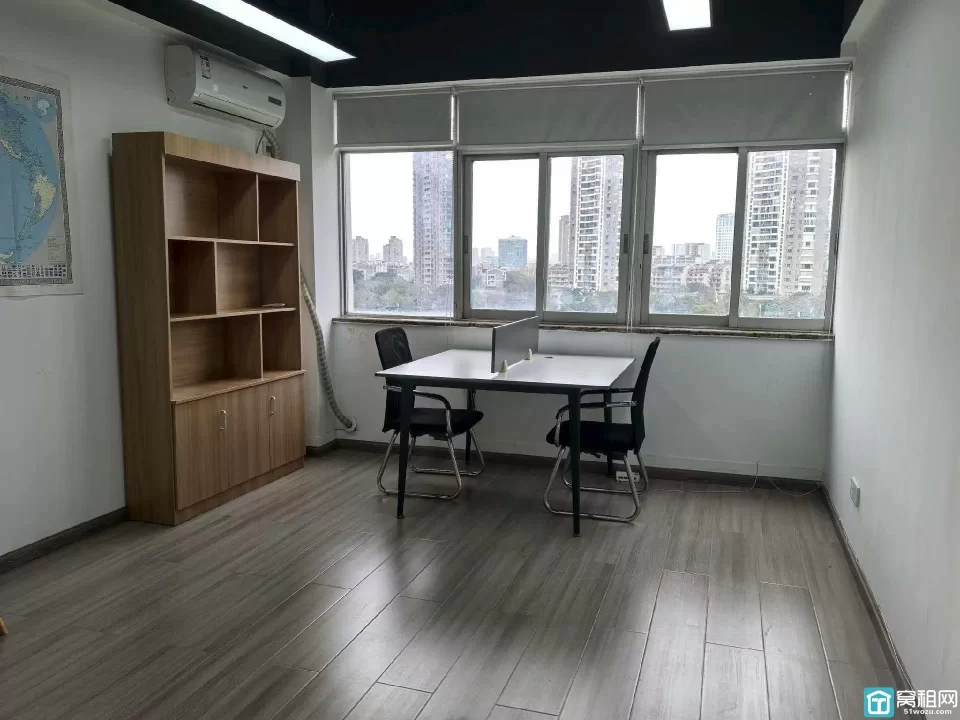 宁波海曙区莲桥第附近新景江大厦朝东江景房，独立空调，可坐4人办公