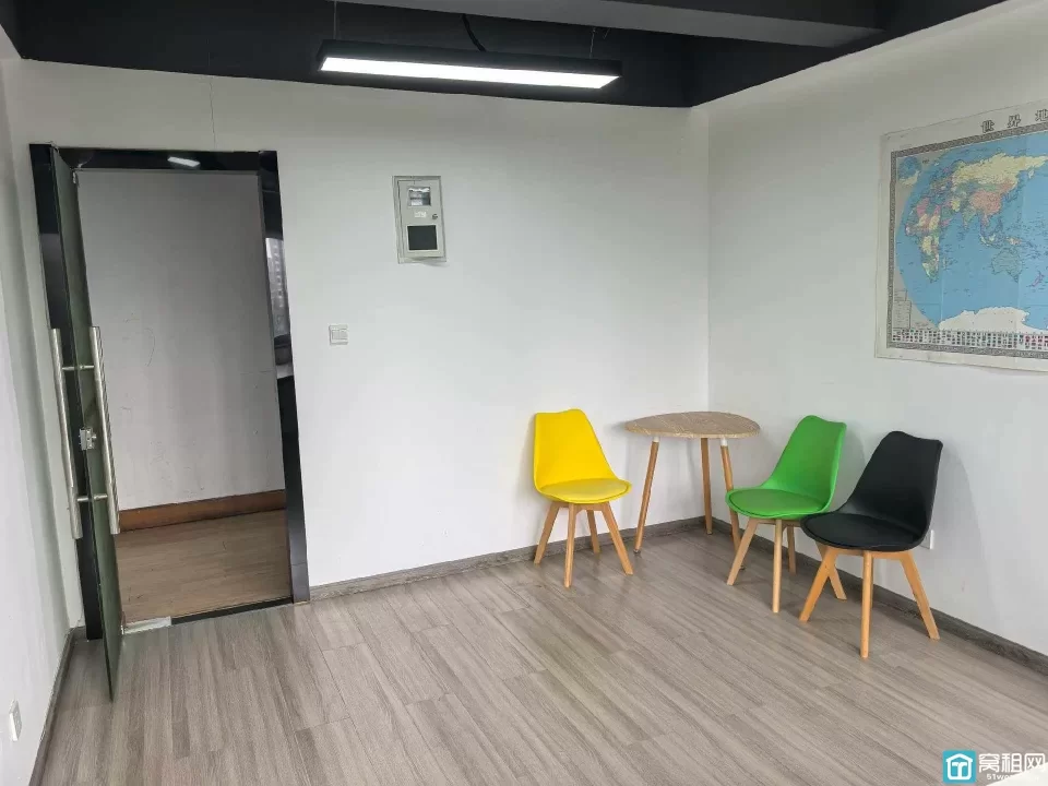 宁波海曙区莲桥第附近新景江大厦朝东江景房，独立空调，可坐4人办公