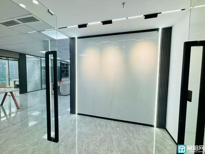 宁波商会国贸大厦出租210平方办公室租金11500元东北双面采光