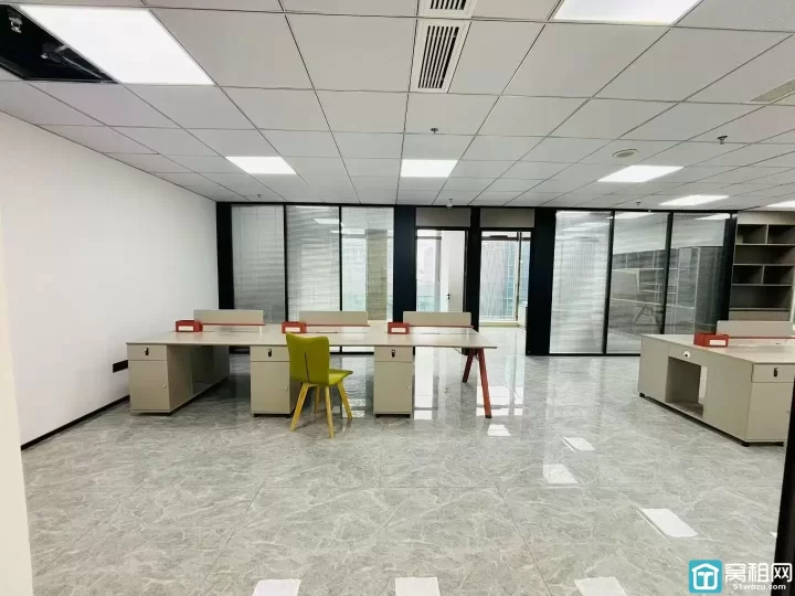 宁波商会国贸大厦出租210平方办公室租金11500元东北双面采光