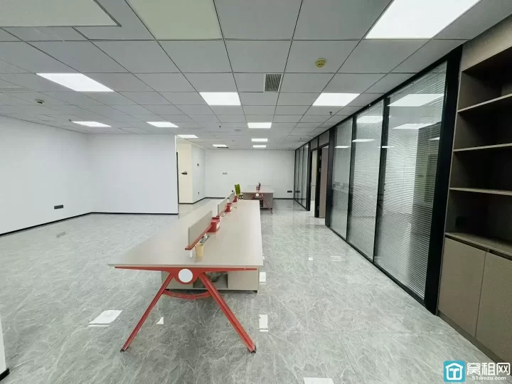 宁波商会国贸大厦出租210平方办公室租金11500元东北双面采光