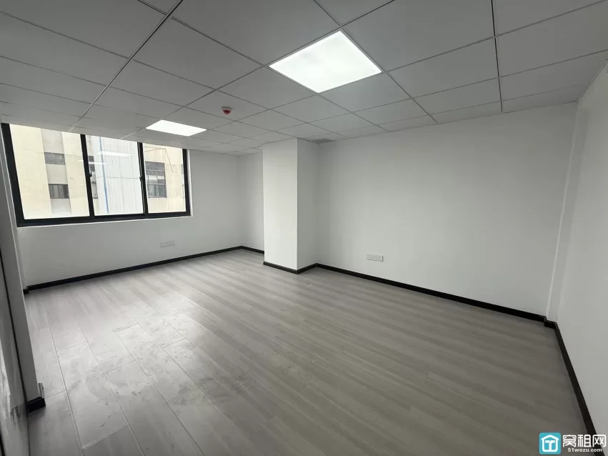 宁波集士港办公楼君寰科创中心大厦出租面积205平租金：5500/月