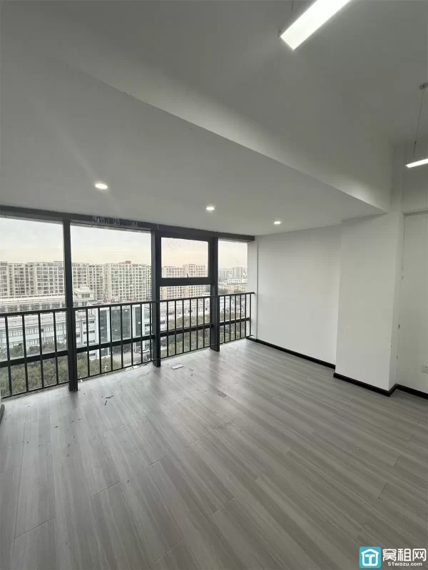 宁波海曙区集士港君寰科创中心办公楼81平米出租