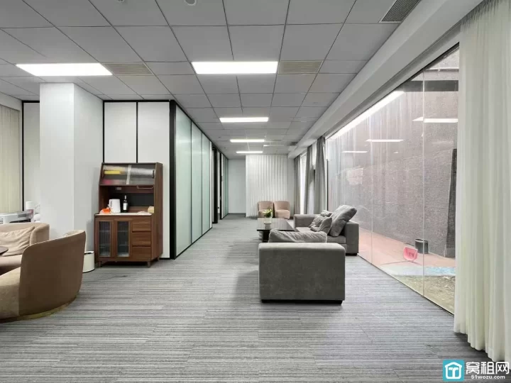 宁波明空间创业园 1+3楼办公好房 45平 +155平独立分层 私密性强，空间实用 办公接待两不误