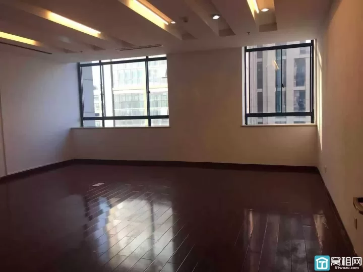 宁波南部商务区健宸大厦61平精装户型方正 定制2隔间办公室招租