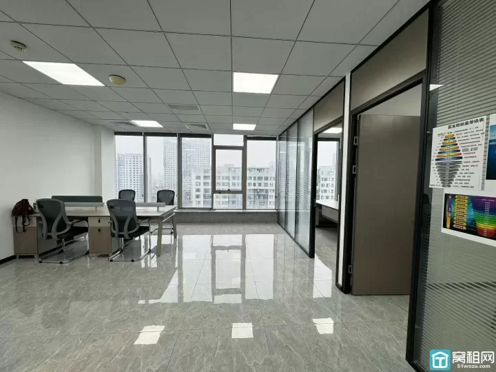 宁波鄞州区城南商务大厦 116㎡ 精装办公室 带家具｜拎包即用 视野开阔，采光超棒