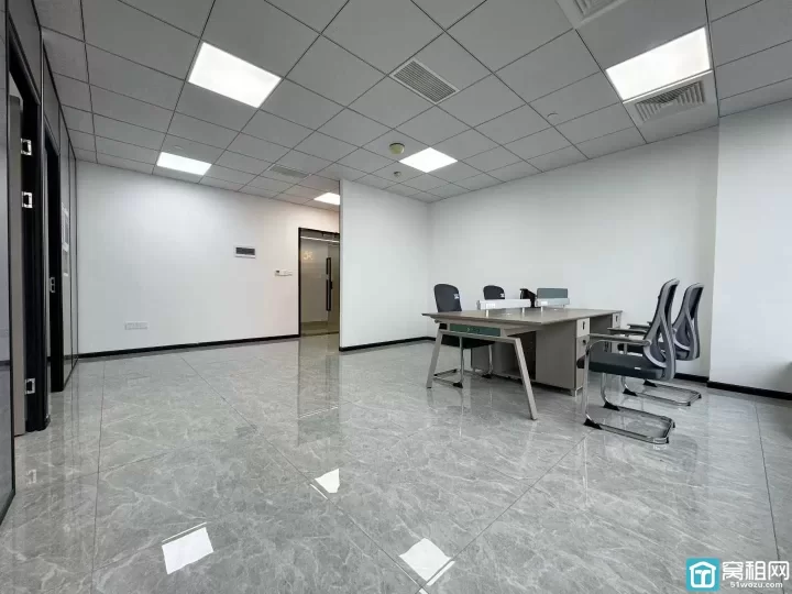 宁波鄞州区城南商务大厦 116㎡ 精装办公室 带家具｜拎包即用 视野开阔，采光超棒