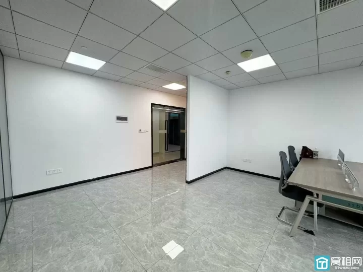 宁波鄞州区城南商务大厦 116㎡ 精装办公室 带家具｜拎包即用 视野开阔，采光超棒