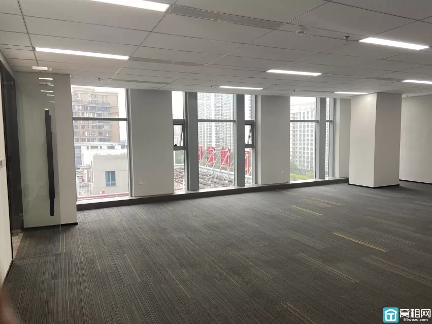 宁波鄞州区恒创中心149平米写字楼租金1.9元/㎡/天（含税）出租