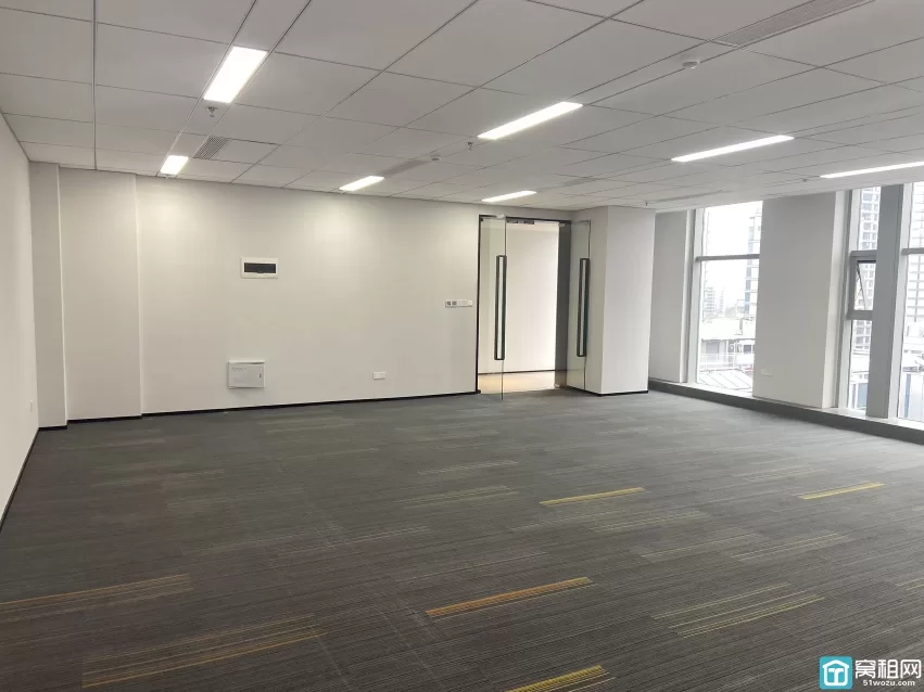 宁波鄞州区恒创中心149平米写字楼租金1.9元/㎡/天（含税）出租