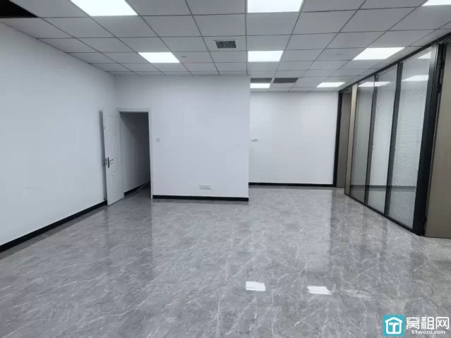 宁波南部商务区嘉美大厦131平，西北双面落地窗写字楼出租