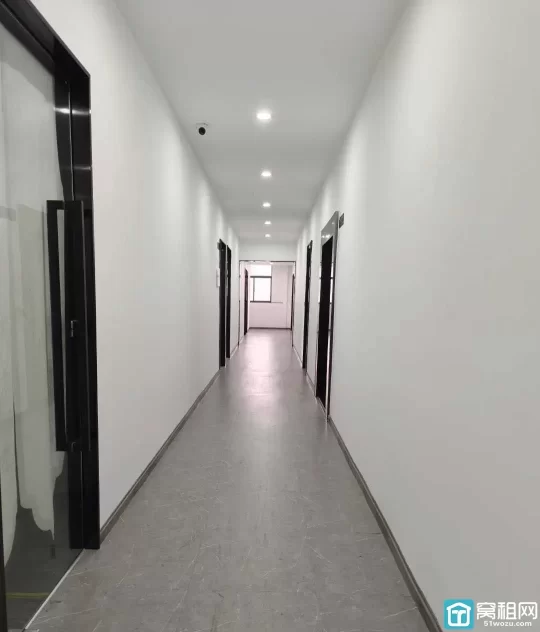 宁波市江北洪塘 创新科创园 新出一套45平朝南。精装带家具1500/月