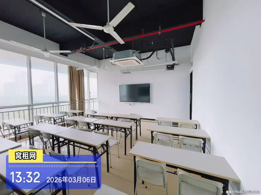 宁波宁兴财富广场大厦70平米办公室招租，月租金4200元