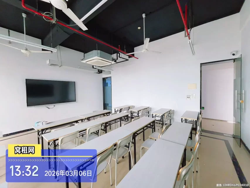 宁波宁兴财富广场大厦70平米办公室招租，月租金4200元